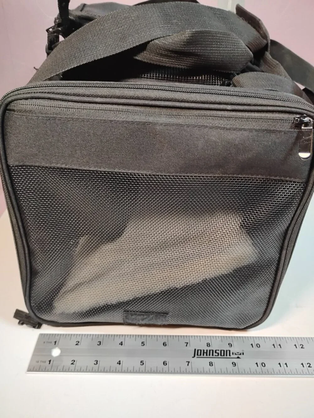 Henkelion Small/Medium Pet Carrier - Black
